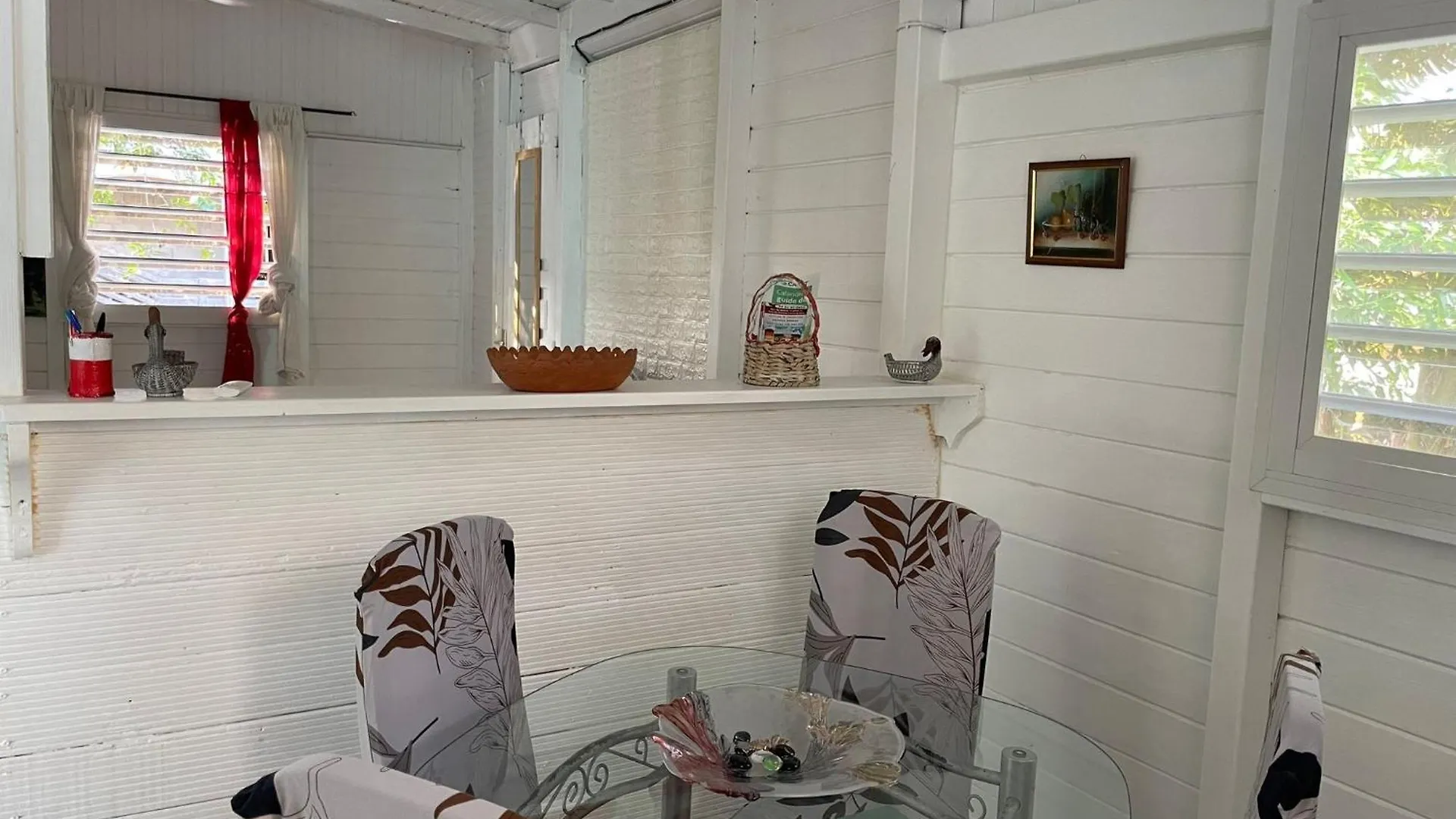 La Prairie, Maison Bois Sainte-Rose Guadeloupe